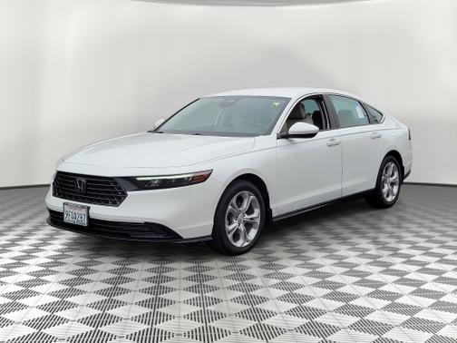 Platinum White Pearl 2023 Honda Accord