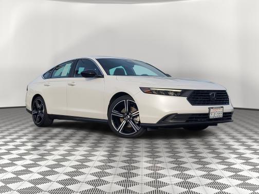 2025 Honda Accord Hybrid 