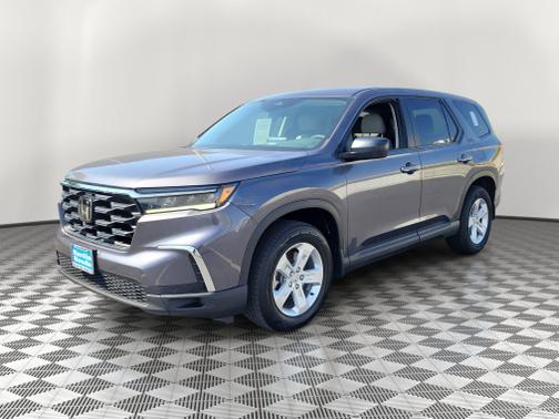 Modern Steel Metallic 2023 Honda Pilot