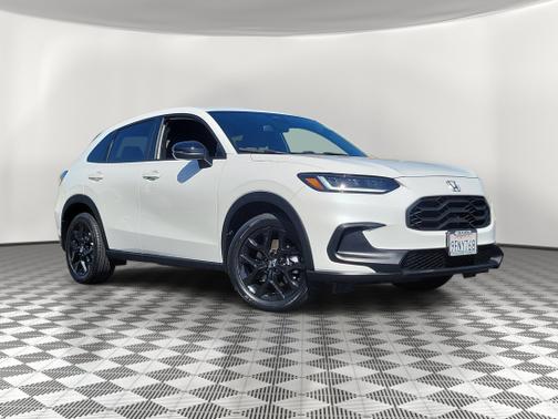 Platinum White Pearl 2023 Honda HR-V