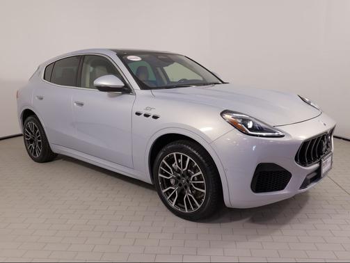 Bianco Astro Metallic 2023 Maserati Grecale GT