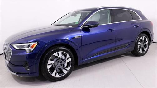 2021 Audi e-tron Prestige