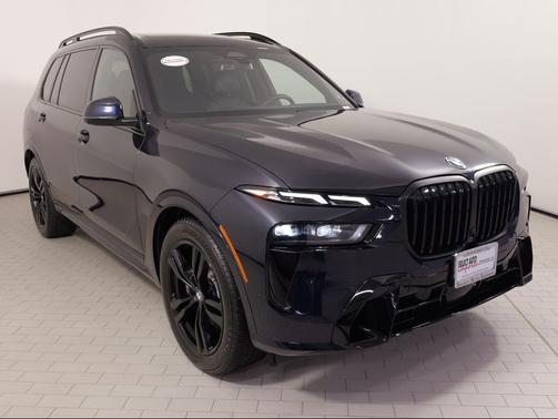 Carbon Black Metallic 2025 BMW X7 xDrive40i