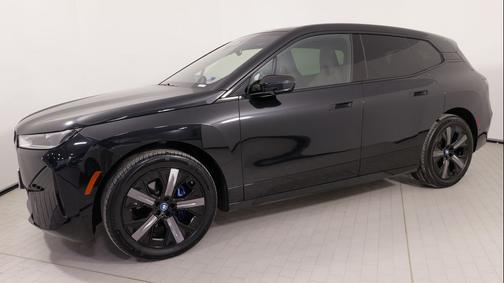 2025 BMW iX xDrive50