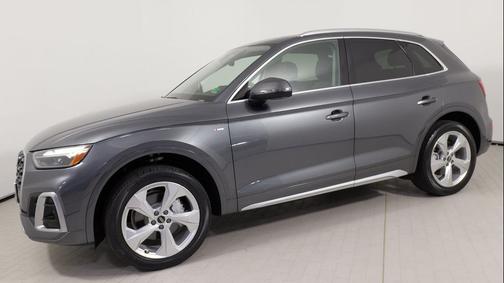 2023 Audi Q5 45 S line Premium Plus