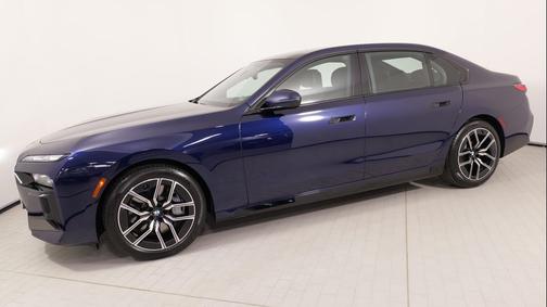 2023 BMW 760 i xDrive