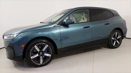 2025 BMW iX xDrive50