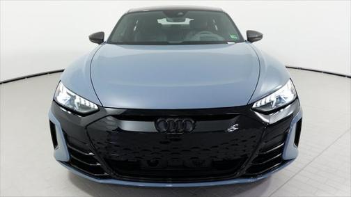 2022 Audi RS e-tron GT quattro