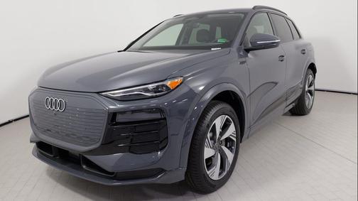 2025 Audi Q6 e-tron Premium quattro