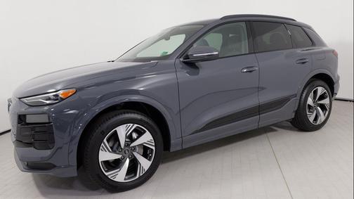 2025 Audi Q6 e-tron Premium quattro