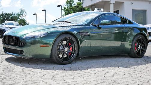 Photo 1 of 34 of 2007 Aston Martin V8 Vantage