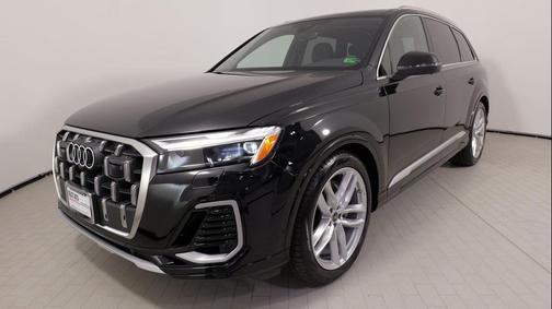 2025 Audi Q7 55 Premium Plus