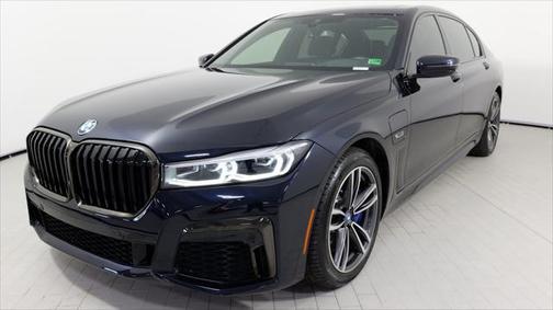2022 BMW 745e xDrive