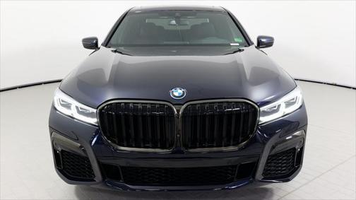 2022 BMW 745e xDrive