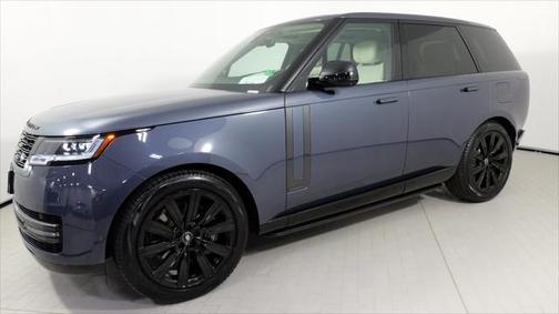2025 Land Rover Range Rover P550e Autobiography SWB