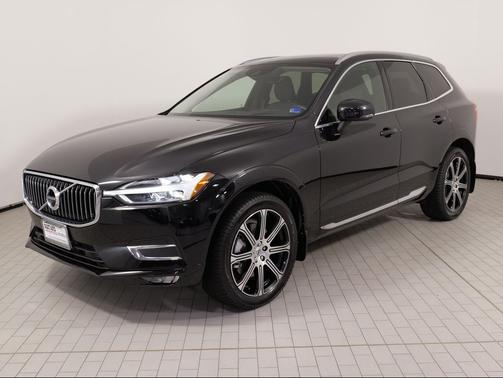 Onyx Black Metallic 2021 Volvo XC60 T6 Inscription