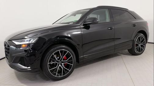 2023 Audi Q8 55 Premium Plus