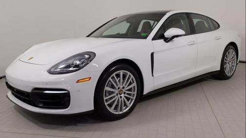 2021 Porsche Panamera 4