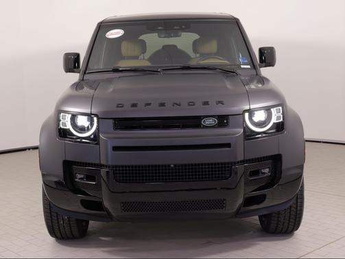 Carpathian Grey Premium Metallic 2025 Land Rover Defender 110 V8