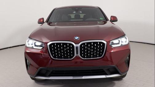 2025 BMW X4 xDrive30i