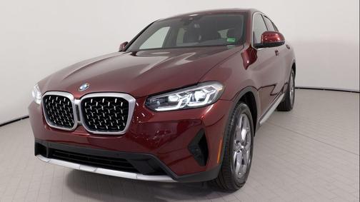 2025 BMW X4 xDrive30i