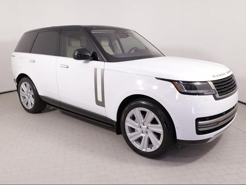 Fuji White 2023 Land Rover Range Rover P400 SE