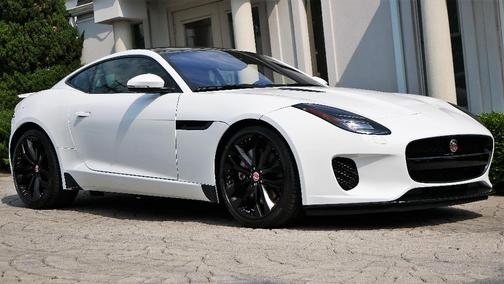 Photo 3 of 40 of 2019 Jaguar F-TYPE Base
