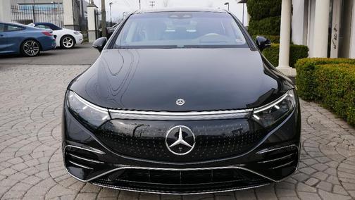 Photo 3 of 68 of 2022 Mercedes-Benz EQS 580 Base 4MATIC