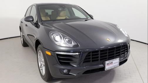 2017 Porsche Macan Base