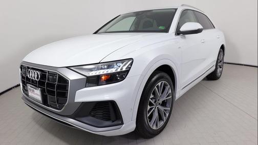 2023 Audi Q8 55 Premium Plus