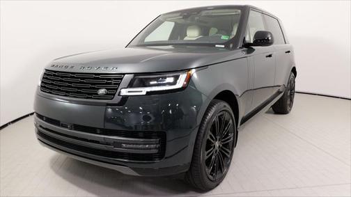 2025 Land Rover Range Rover P400 SE 7 Seat
