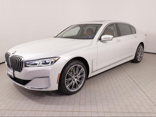 Mineral White Metallic 2020 BMW 750 i xDrive