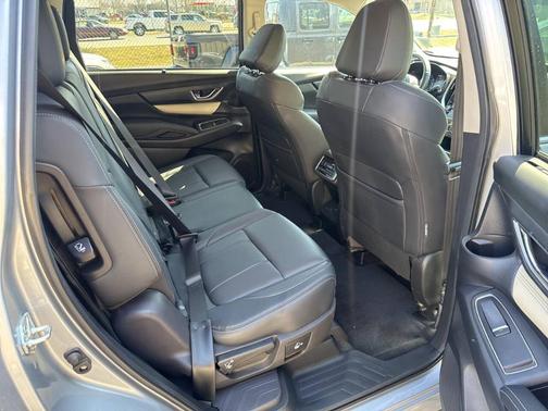 2022 Subaru Ascent Limited 8-Passenger