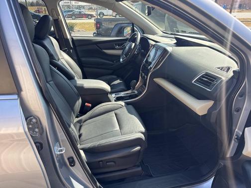 2022 Subaru Ascent Limited 8-Passenger