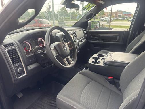 2024 RAM 1500 Classic SLT