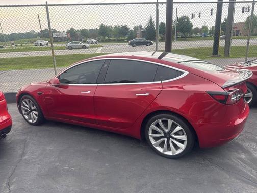 2018 Tesla Model 3 Long Range