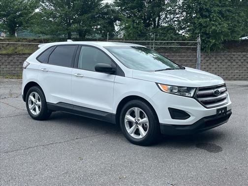 Oxford White 2018 Ford Edge SE