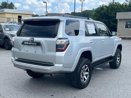 2022 Toyota 4Runner TRD OFF ROAD