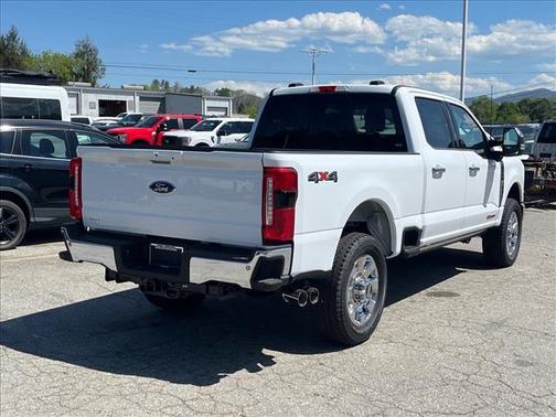 Oxford White 2026 Ford F-250 Lariat