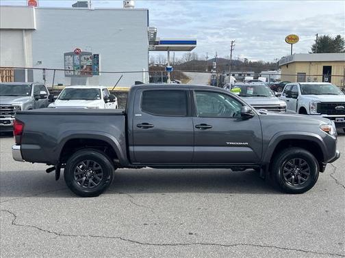 2020 Toyota Tacoma SR5