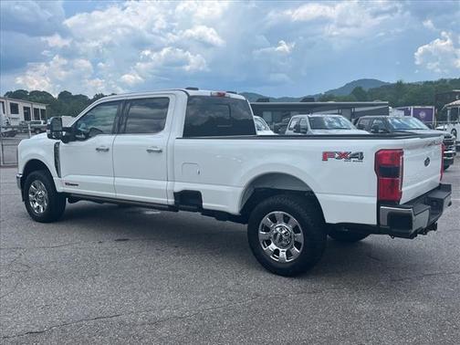 2023 Ford F-350 LARIAT SUPER DUTY