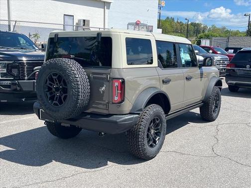 Gray 2026 Ford Bronco Badlands