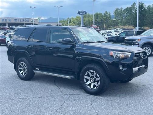 2022 Toyota 4Runner SR5