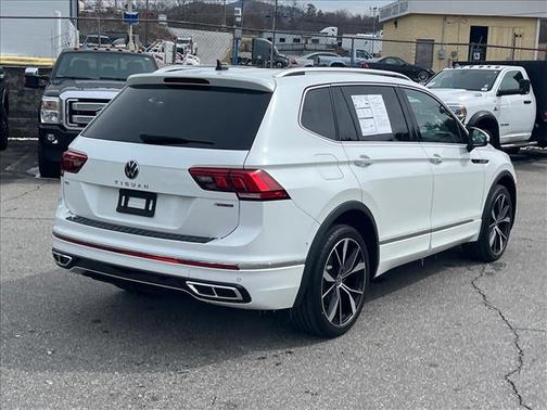 2024 Volkswagen Tiguan 2.0T SEL R-Line