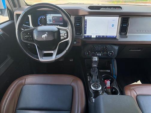 VELOCITY BLUE METALLIC 2023 Ford Bronco OUTER BANKS ADVANCED