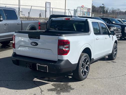 Space White Metallic 2026 Ford Maverick Lariat