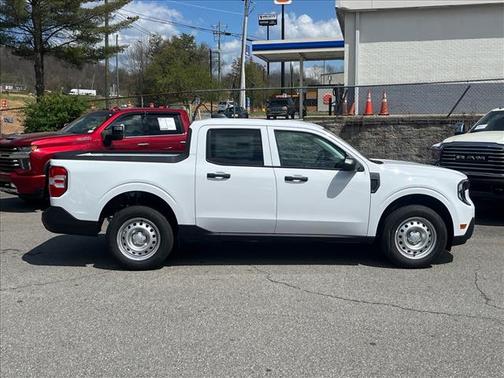 Oxford White 2026 Ford Maverick XL