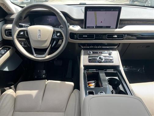 Ceramic Pearl 2024 Lincoln Aviator Reserve AWD