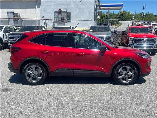 Rapid Red Metallic Tinted Clearcoat 2025 Ford Escape ST-Line