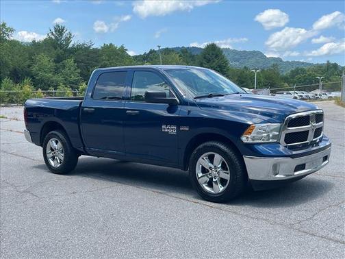 Patriot Blue Pearlcoat 2022 RAM 1500 Classic Tradesman